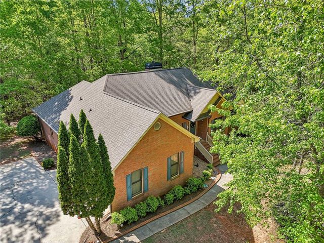 318 Dogwood Trace, Mcdonough, GA 30252