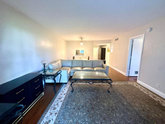 2828 Casita Way 105-C, Delray Beach, FL 33445