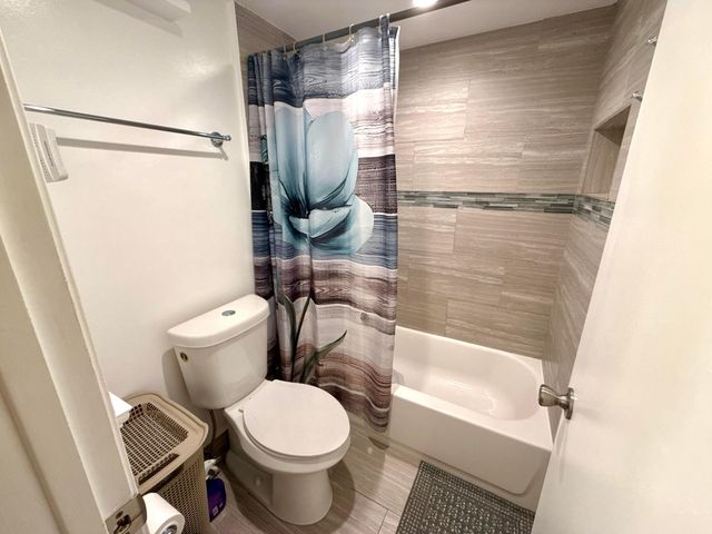 2828 Casita Way 105-C, Delray Beach, FL 33445
