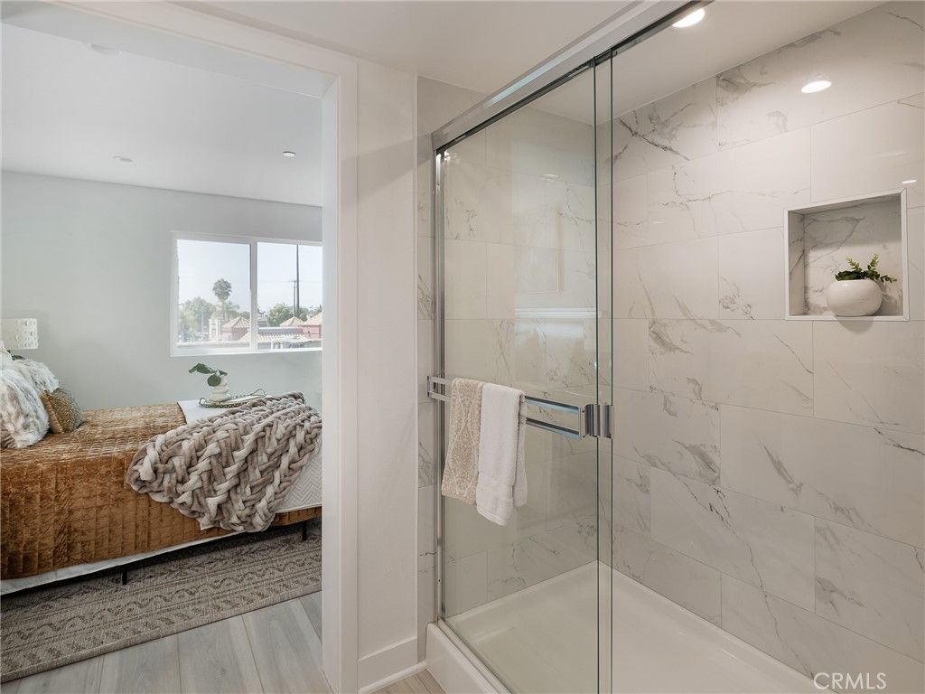 Image 13 of property listing at 121 E 223rd Street 3, Carson, CA 90745