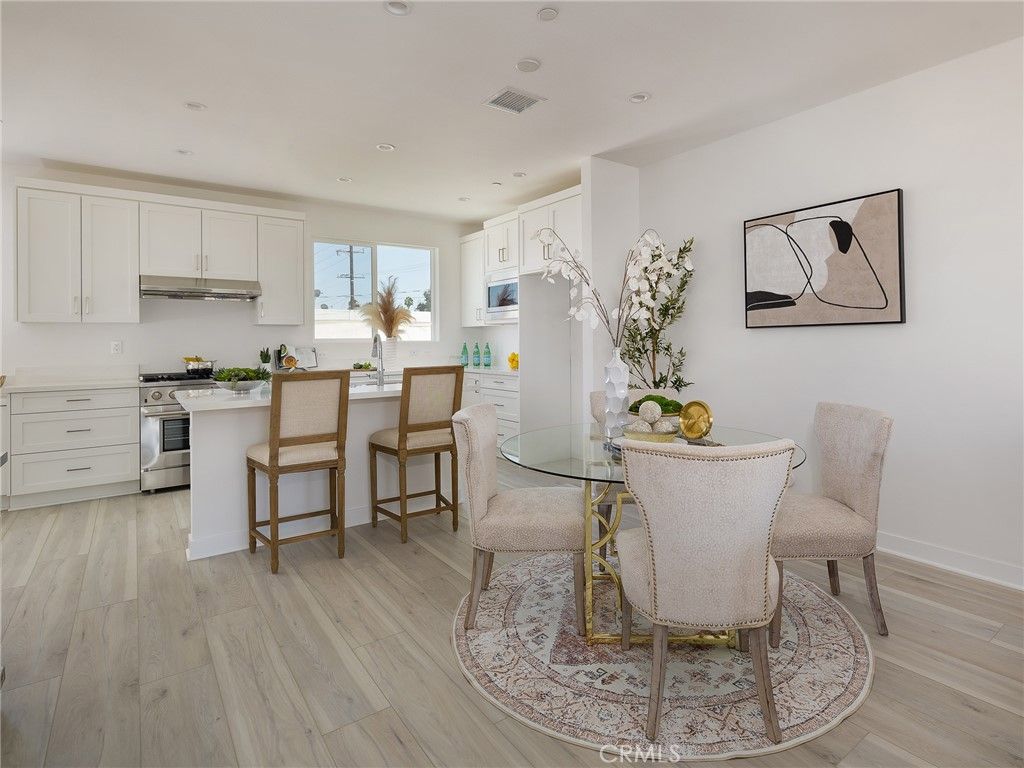 Image 3 of property listing at 121 E 223rd Street 3, Carson, CA 90745