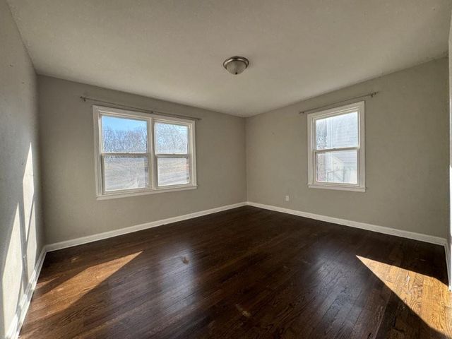 2604 S Northern Boulevard, Independence, MO 64052