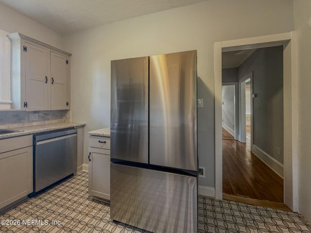 2047 N MARKET Street, Jacksonville, FL 32206