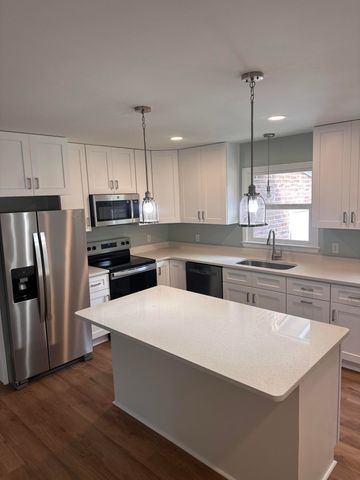 1038 Harbor View Road, Charleston, SC 29412