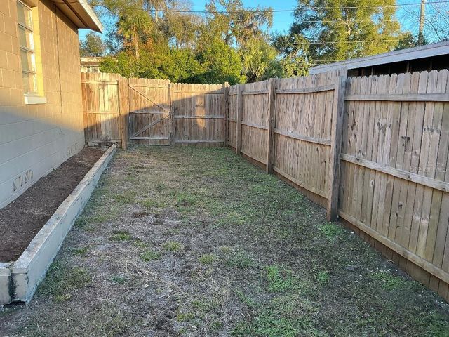 419 W WISCONSIN AVENUE, Deland, FL 32720