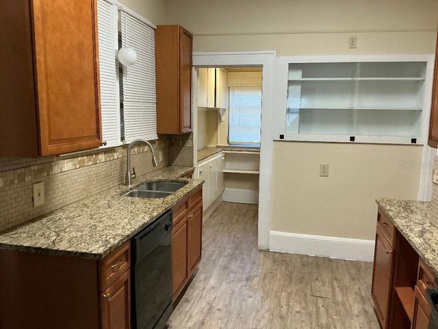 419 W WISCONSIN AVENUE, Deland, FL 32720