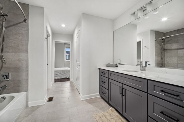 1251 Gateway Court, Northbrook, IL 60062