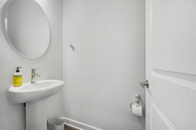 1251 Gateway Court, Northbrook, IL 60062