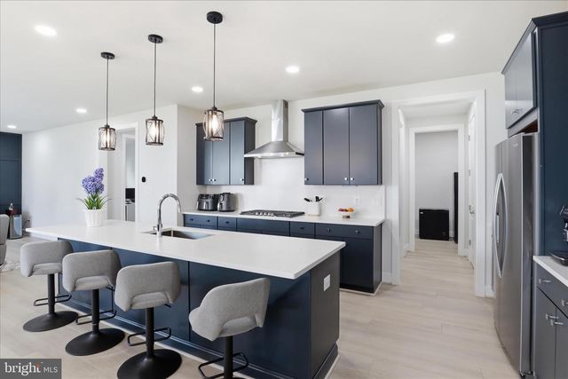22773 ORCHARD GROVE DR, Ashburn, VA 20148