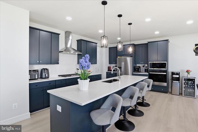 22773 ORCHARD GROVE DR, Ashburn, VA 20148