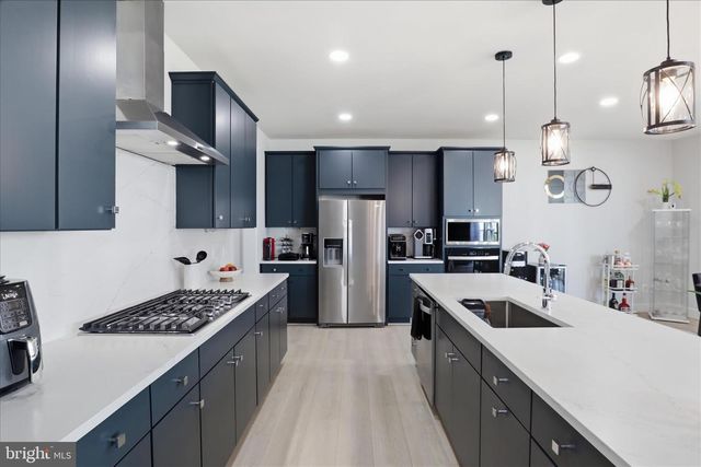 22773 ORCHARD GROVE DR, Ashburn, VA 20148