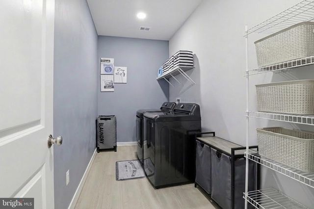 22773 ORCHARD GROVE DR, Ashburn, VA 20148
