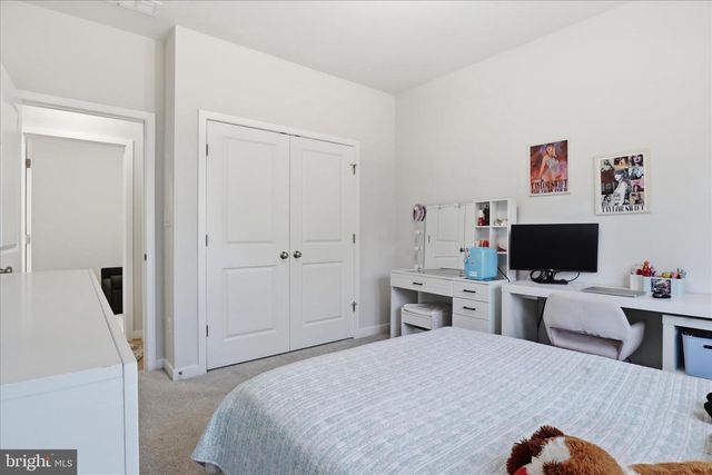 22773 ORCHARD GROVE DR, Ashburn, VA 20148