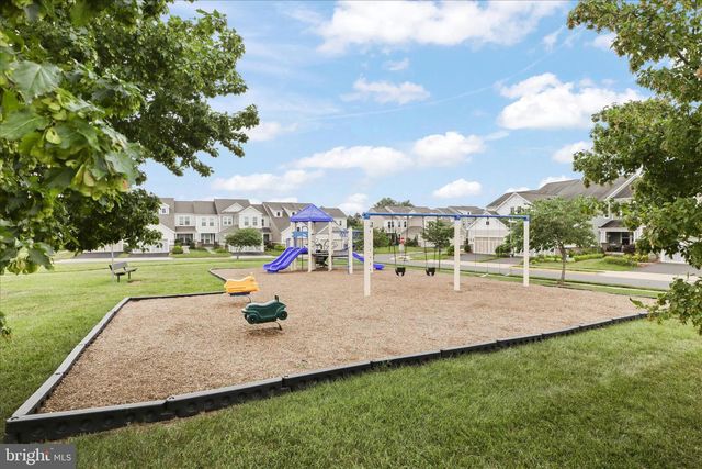 22773 ORCHARD GROVE DR, Ashburn, VA 20148