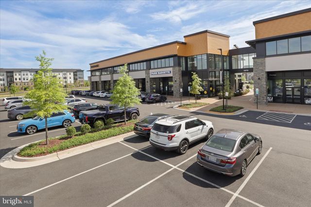 22773 ORCHARD GROVE DR, Ashburn, VA 20148