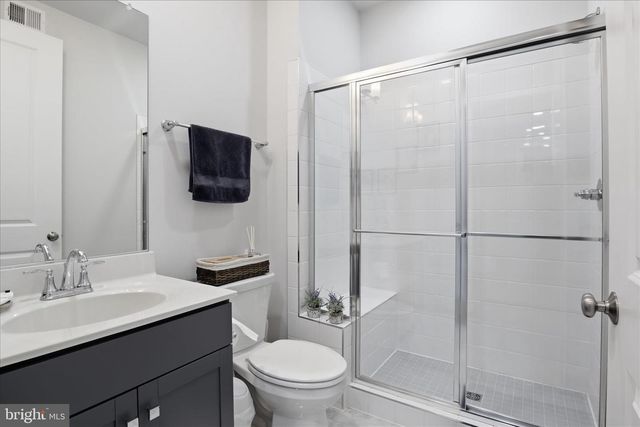 22773 ORCHARD GROVE DR, Ashburn, VA 20148