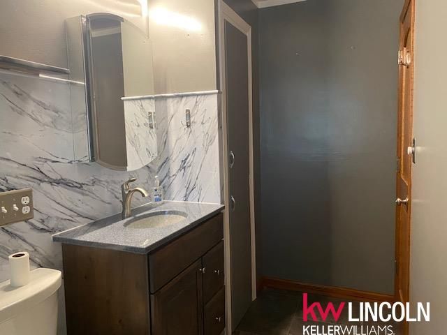 2625 S 13 Street, Lincoln, NE 68502