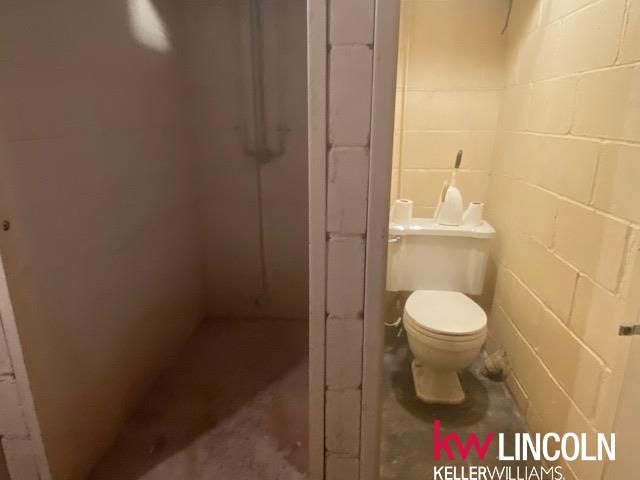 2625 S 13 Street, Lincoln, NE 68502