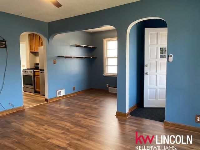 2625 S 13 Street, Lincoln, NE 68502