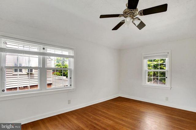 1302 CHATHAM RD, Camp Hill, PA 17011