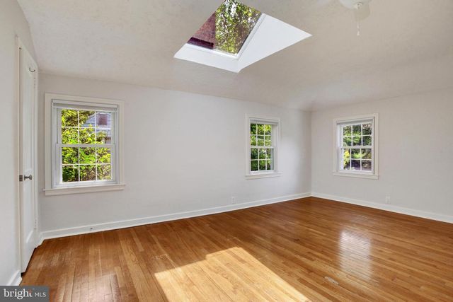 1302 CHATHAM RD, Camp Hill, PA 17011