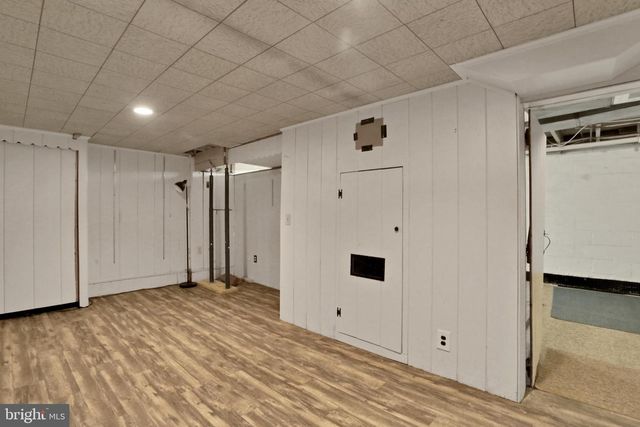 1302 CHATHAM RD, Camp Hill, PA 17011