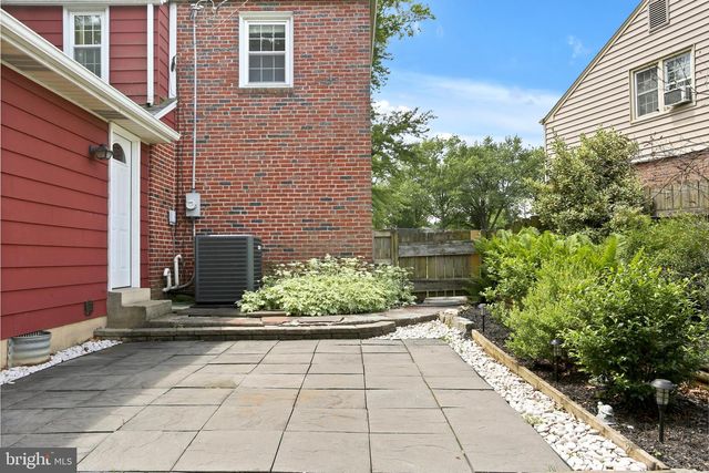 1302 CHATHAM RD, Camp Hill, PA 17011