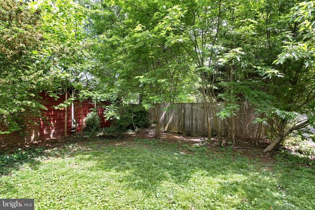 1302 CHATHAM RD, Camp Hill, PA 17011