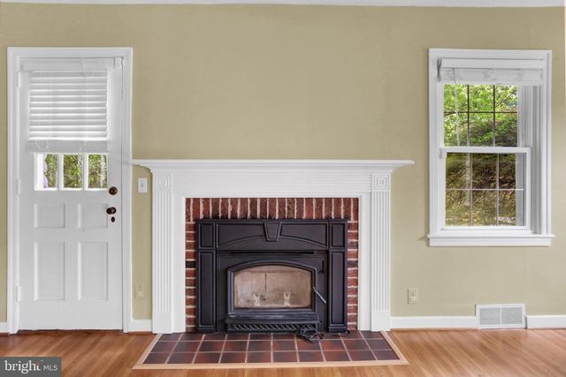 1302 CHATHAM RD, Camp Hill, PA 17011