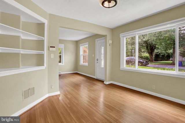 1302 CHATHAM RD, Camp Hill, PA 17011