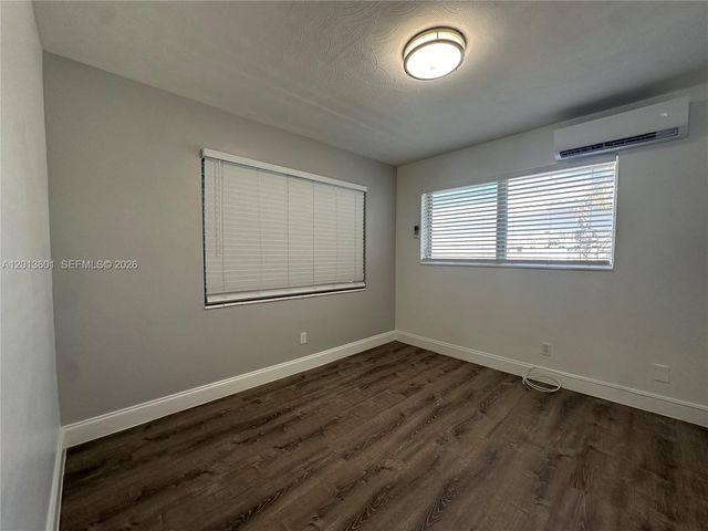 4246 Seagrape Dr 1, Lauderdale By The Sea, FL 33308