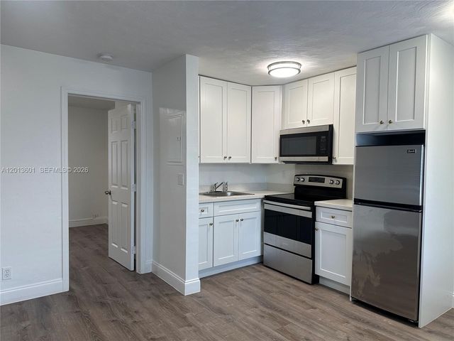 4246 Seagrape Dr 1, Lauderdale By The Sea, FL 33308
