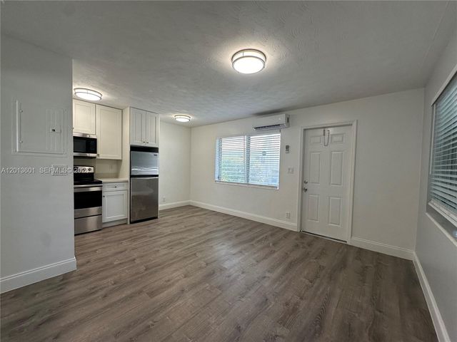 4246 Seagrape Dr 1, Lauderdale By The Sea, FL 33308