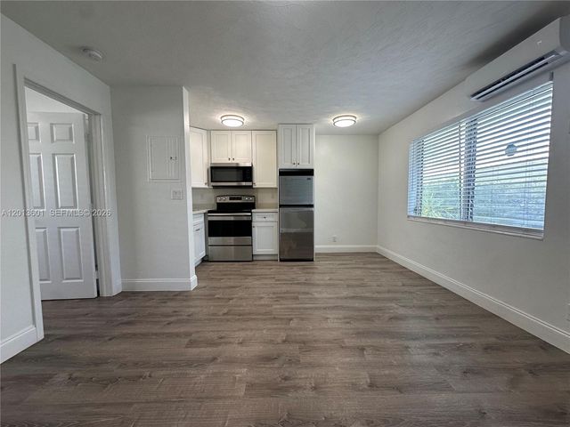 4246 Seagrape Dr 1, Lauderdale By The Sea, FL 33308