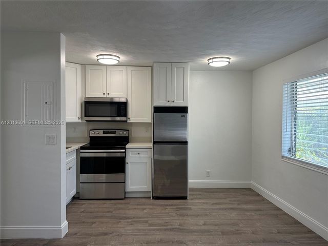 4246 Seagrape Dr 1, Lauderdale By The Sea, FL 33308
