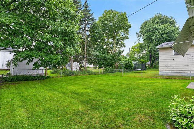 399 Westchester Avenue, Irondequoit, NY 14609