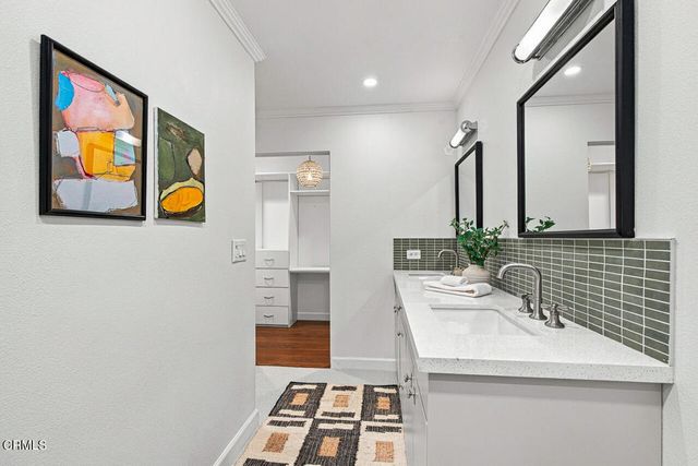 121 Arlington Drive 8, Pasadena, CA 91105