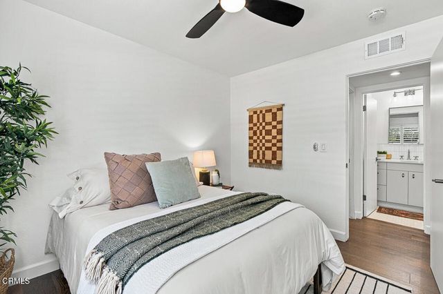 121 Arlington Drive 8, Pasadena, CA 91105