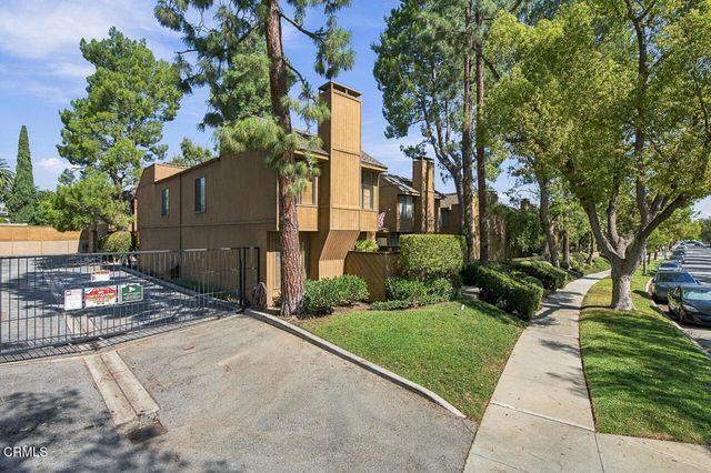 121 Arlington Drive 8, Pasadena, CA 91105