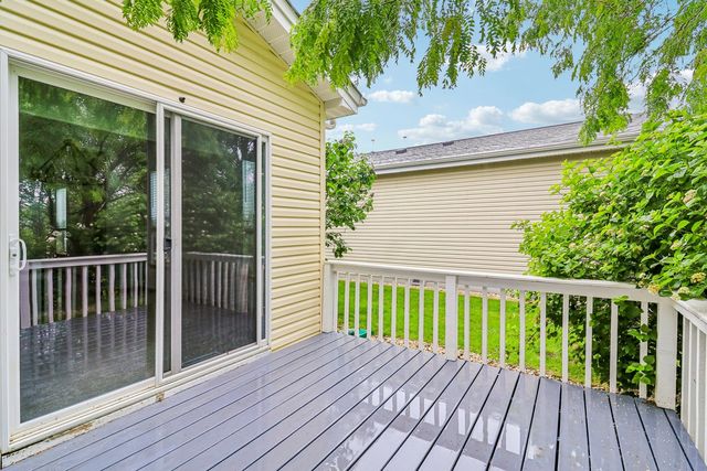 227 Rodeo Drive, Grayslake, IL 60030