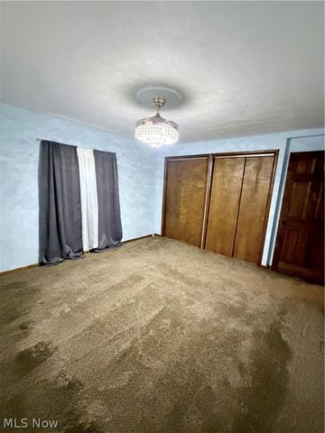 138 Lawnview Drive, New Cumberland, WV 26047