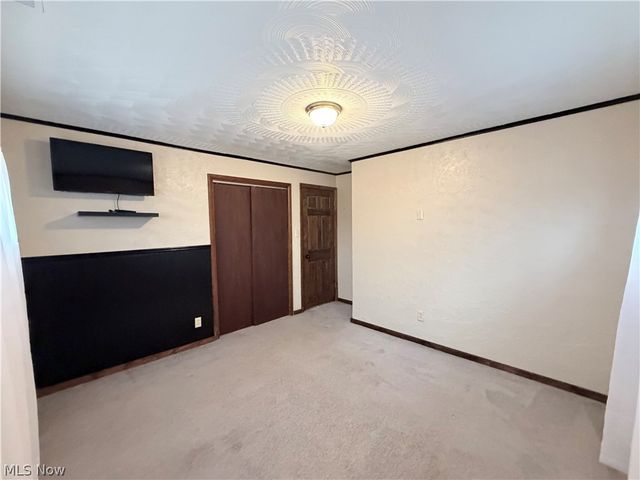 138 Lawnview Drive, New Cumberland, WV 26047