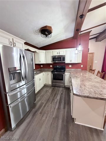 138 Lawnview Drive, New Cumberland, WV 26047