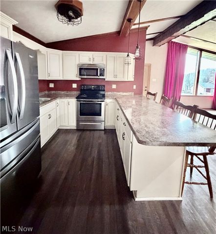 138 Lawnview Drive, New Cumberland, WV 26047