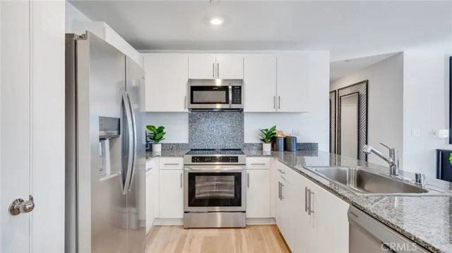 7503 Pitzer Avenue, Hesperia, CA 92345