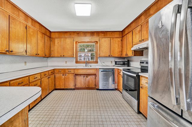 14776 Franklin ST, Ferrum, VA 24088