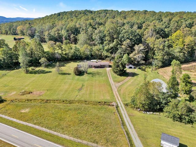 14776 Franklin ST, Ferrum, VA 24088