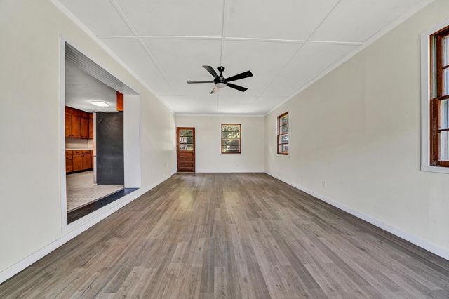 14776 Franklin ST, Ferrum, VA 24088