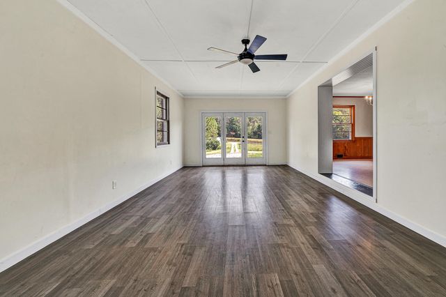 14776 Franklin ST, Ferrum, VA 24088