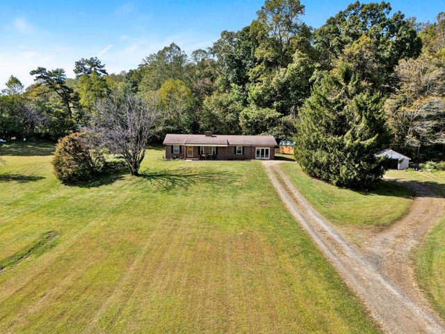 14776 Franklin ST, Ferrum, VA 24088